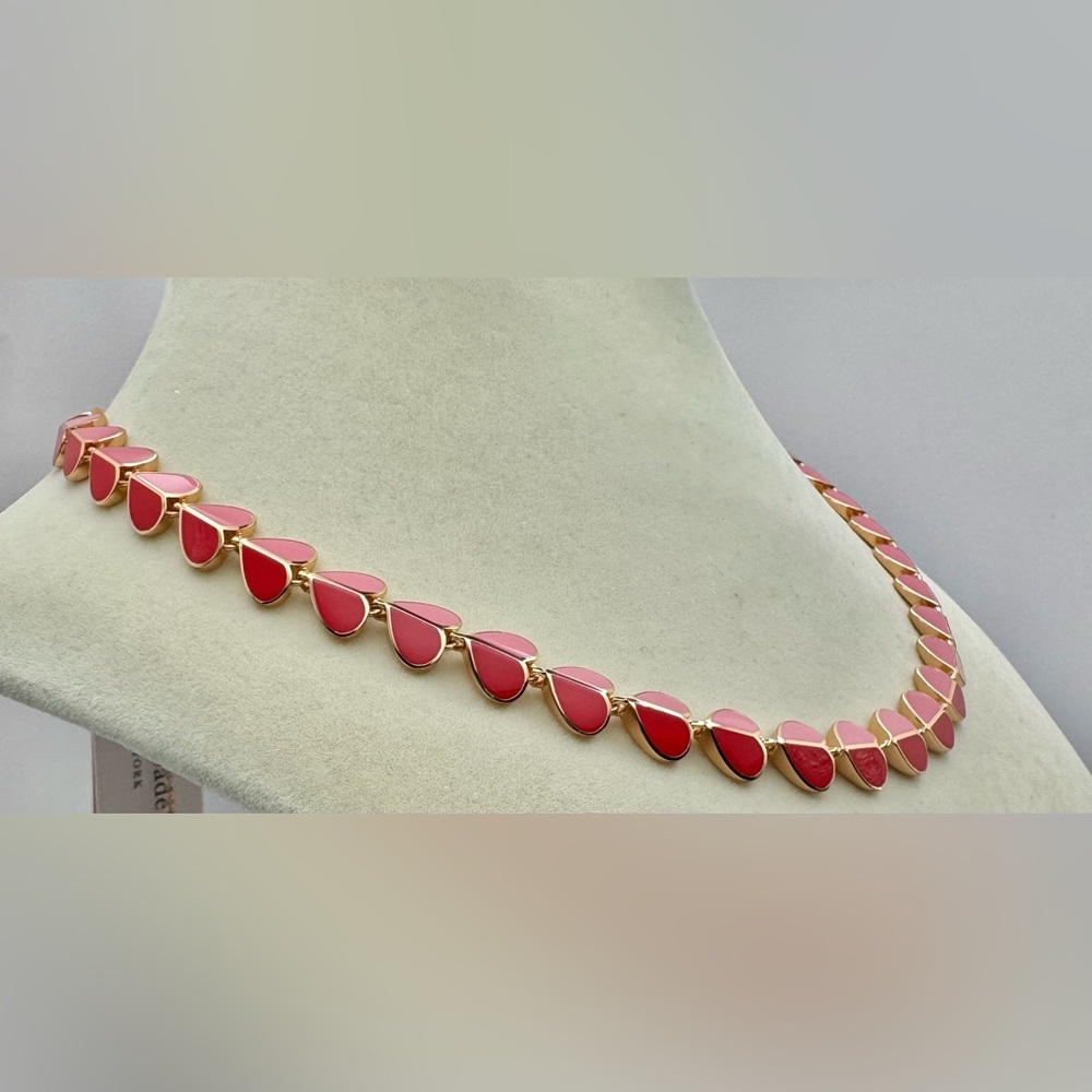 KATE SPADE Heritage Spade Necklace NWT Pink/Red
With/Dust Bag - Picture 3 of 8